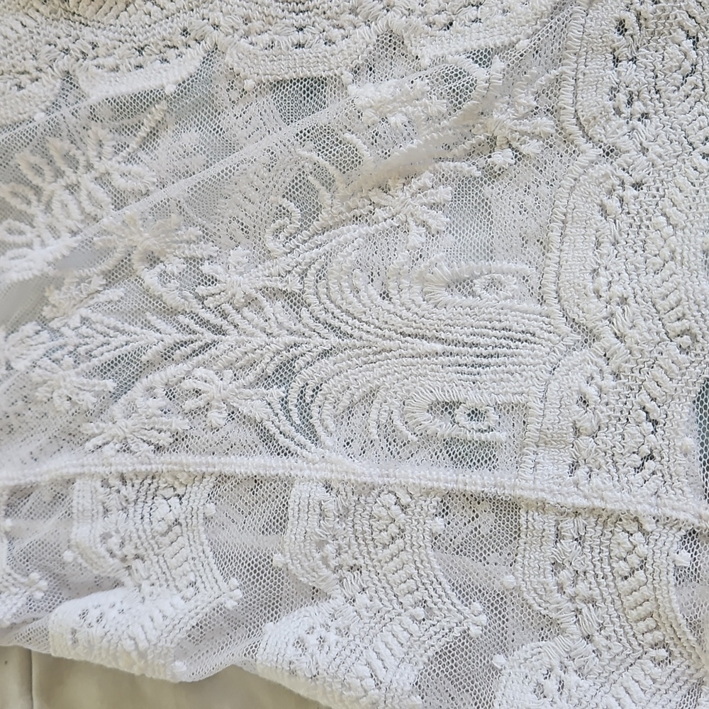 NWT Rabbit Rabbit Rabbit Design Sheer Lace Shrug Top Size M - Picture 8 of 13